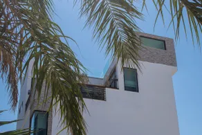 Le Panoramique: Modern Triplex with Sea View - Image 2
