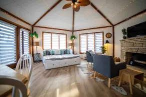 Cozy cottage getaway in garden paradise - Image 5