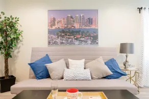 Blue Door 2 BR/1.5 Bath near Los Angeles - Image 3