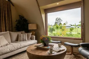 Relax in luxury at our magical Nissen Hut - Image 5