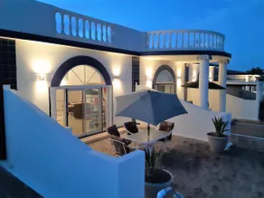 3-Beachfront, Pet-Friendly, Romantic Getaway! - Image 4