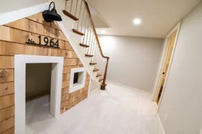House in the Hills! Charming luxury right in town - Image 5