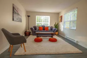 Hollies Hideaway     - Image 3