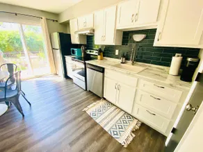 Lovely 2 bedroom rental unit with a patio. - Image 4