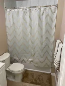 Beautiful 4 bedroom 2 bathroom house - Image 5