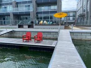 Luxurious Lake front Island Townhome, Innisfil, ON - Image 2