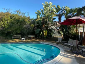 3BDR Gem- Heated Pool & Theater room-10 min to DT - Image 4