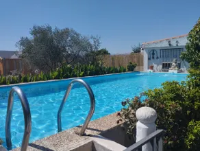 Country house. Private pool. AC and BBQ. - Image 4
