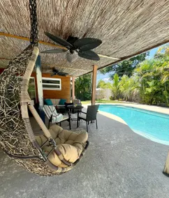 Near Downtown Ft Lauderdale PRIVATE HEATED POOL HOME 4 BEDROOM - Image 4