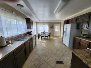 Cattlemens Quarters beautiful ranch setting with fenced yards and a great deck! - Image 5