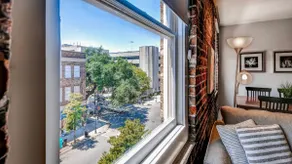 Gorgeous Downtown Condominium - Image 4