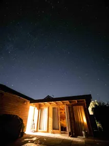 Relaxing, Tranquil Hot Tub Retreat Bromham, Wilts - Image 2
