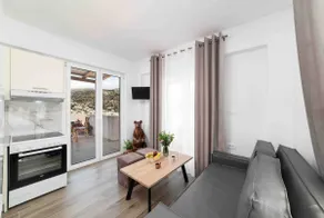E.Berdufi Apartament Sea View - Image 2