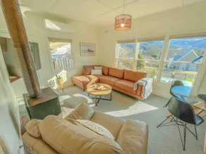 Mount Beauty House - Sleeps 8 - Image 3