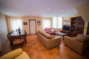 House with 6 bedrooms available right on the beach - Image 3