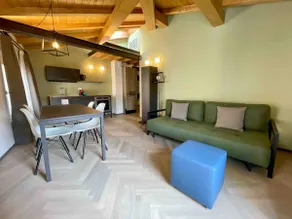 Penthouse with roof terrace a stone's throw from Piazza Grande - Image 2