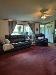 Hemlock Hills Guesthouse w/ Large Backyard SLPS 10 - Image 4