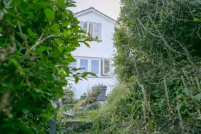 Beachside Home on SW coast path, Lizard Peninsula - Image 2