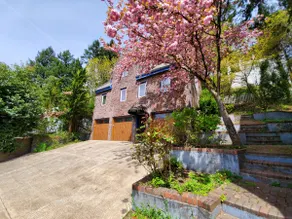 Castle like home in SW PDX, close to downtown! - Image 4