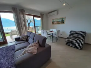 Apt DELUXE 2 Private Jacuzzi and Lake Garda View - Image 5