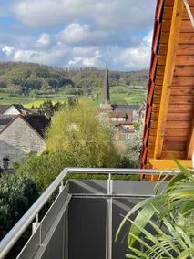 Vacation oasis with castle mountain views - Image 4