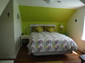 Green Roof Cottage Prince Edward Island - Image 4