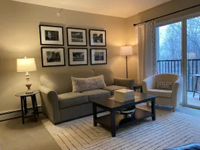 NEW: Stylish Ski On/Ski Off Mountainside Retreat - Image 3