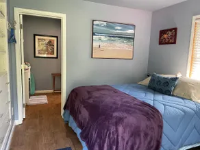 Cozy & Private in the Country-Chic ”Blue Room” - Image 3