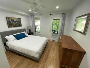 Newly Renovated Centrally Located - Image 4