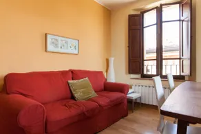 Compignano 3rd floor with WiFi & Aircon - Image 5