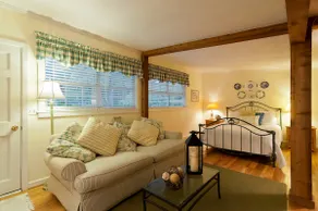 Mockingbird Cottage on Lookout Mountain, GA - Image 3