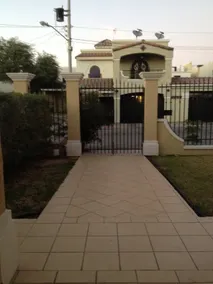 House in a private subdivision - Image 4