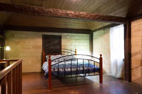 Self-contained Mud Brick Cottage in the bush - Image 4