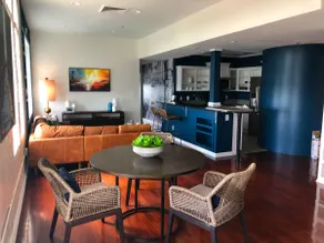 5-star Luxury Apartment - Atop the Seagle Building - Image 3