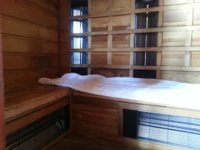 Spacious Apartment, Balcony, Sauna, Pool table etc - Image 4