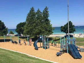 Riesige Aussicht auf den Michigansee - Strand nur wenige Schritte entfernt - Gehen Sie den Kanal entlang in die Stadt - Image 3