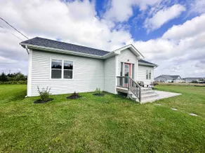 Brackley Beach Sea Breeze Cottage - Image 4