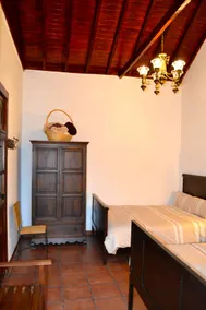 Hus Centenaria Santa Lucia - Pool & Jacuzzi - Image 5