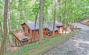 White Water River Cabin #1-Near Helen Ga-Hot Tub - Image 2