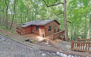 White Water River Cabin #1-Near Helen Ga-Hot Tub - Image 3