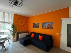 The Bright Place: wide and modern condo apartment in Milan - Image 2