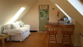 Self-contained B&B barn in Sth Downs National Park - Image 2