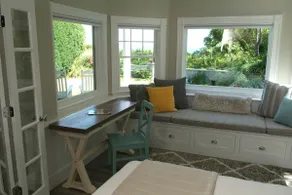 Winter Island Retreat - Image 2