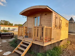 charming spa trailer - Image 2
