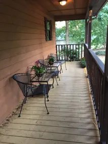 3br by G'ville Lake w/ boat parking & fam friendly - Image 2