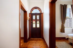Historic Central Cottage - Image 4