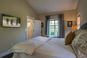 2 Br / 2 Ba - Olive Cottage - Downtown Los Olivos - Image 5