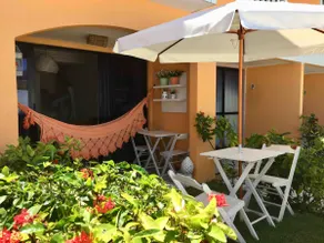 Relax in the best of Guarajuba, 50 meters from the beach. - Image 4