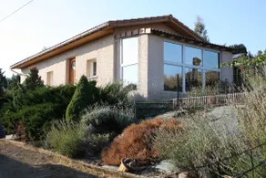 Brand-New Entire Villa, Private Pool, and Pool Table - Image 4