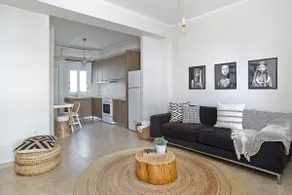 Modern minimal rustic apartment near the sea - Image 4